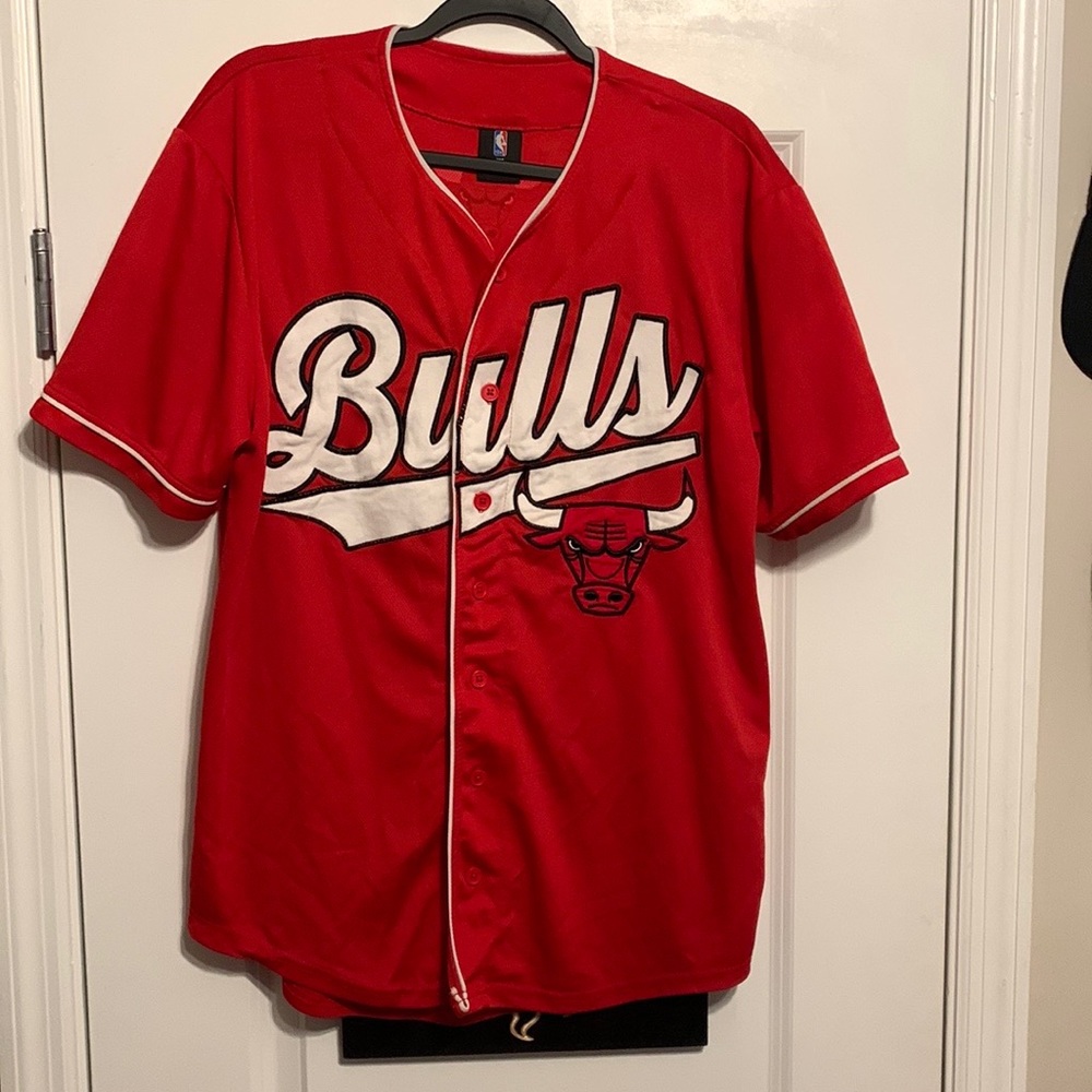 2 chicago bulls button up jerseys